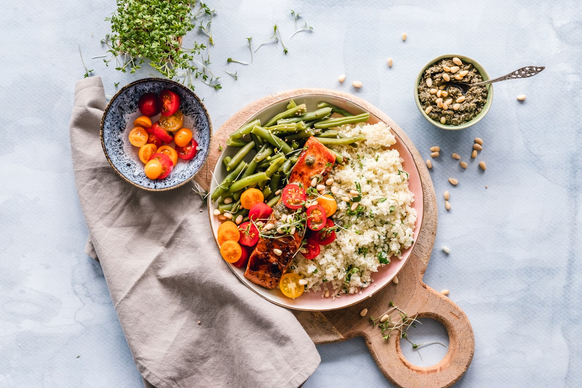 Nutrición balanceada y hábitos alimentarios saludables